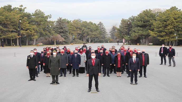 ADALET BAKANI ABDÜLHAMİT GÜL, BU DESTANSI DİRENİŞİN KAHRAMANLARI YOLUMUZU AYDINLATACAK