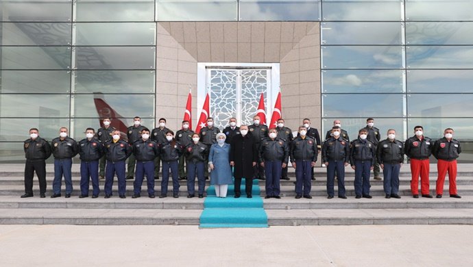 Cumhurbaşkanı Erdoğan, Dünya Pilotlar Günü dolayısıyla pilotlarla bir araya geldi