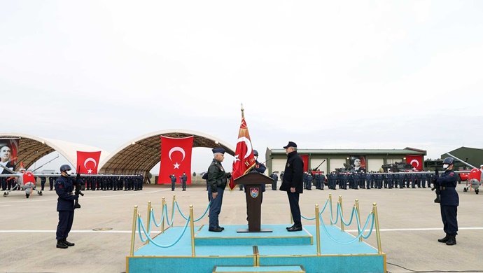 Bakan Akar, “İHA’ların Yuvasında” Konuştu: “Bu Yılın Başından İtibaren Etkisiz Hâle Getirilen Terörist Sayısı 2 Bin 631 Oldu”