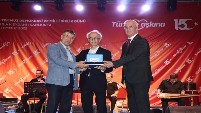 ŞANLIURFA 15 TEMMUZ’UN YIL DÖNÜMÜNDE TEK YÜREK OLDU