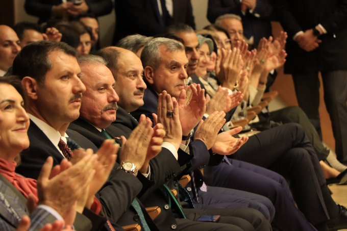 SENFONİ İLE ŞANLIURFA TÜRKÜLERİ GALA GECESİ UNUTULMAZ ANLAR YAŞATTI