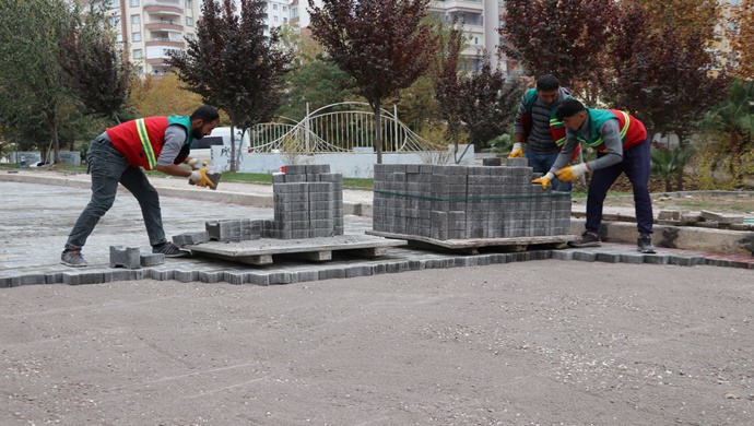 KARAKÖPRÜ’DE ÜSTYAPI ÇALIŞMALARI HIZ KESMİYOR